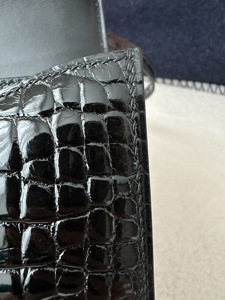 Constance 18cm, New Mirror Edition, Shiny Alligator Leather, CK89 Noir Black with Silver Hardware.