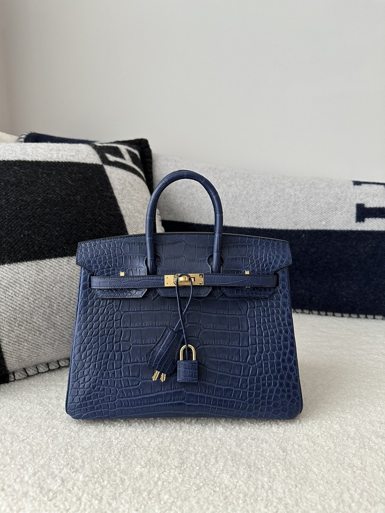 Birkin 25cm, Imported Matte Alligator Leather, CC73 Bleu Saphir with Gold Hardware.