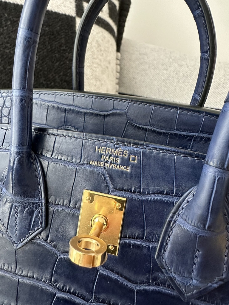 Birkin 25cm, Imported Matte Alligator Leather, CC73 Bleu Saphir with Gold Hardware.