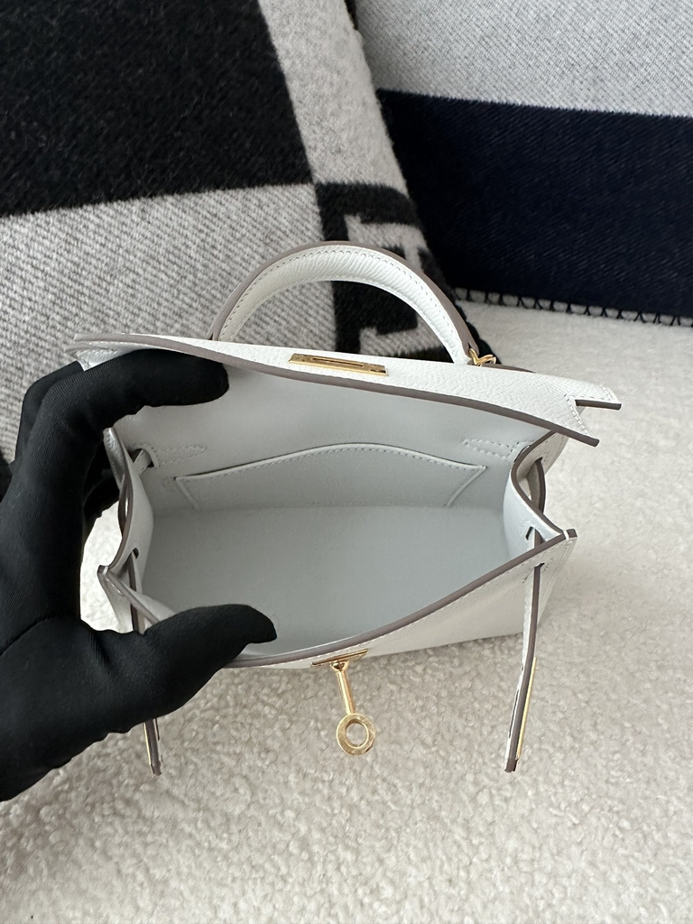 Kelly Mini II, Imported Epsom Grained Leather, M4 Gris Pale with Gold Hardware, Top-Quality Hand-Stitched with Waxed Thread