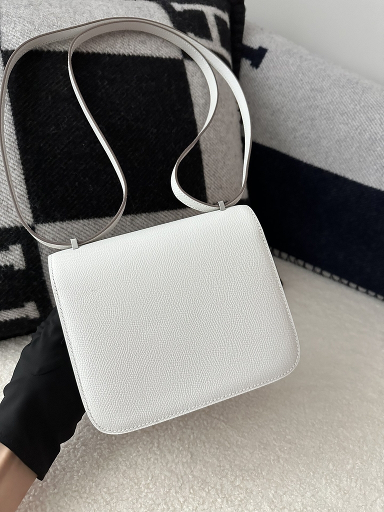 Constance 18cm, Classic Style, Imported Epsom Grained Leather, M4 Gris Pale with Silver Hardware.