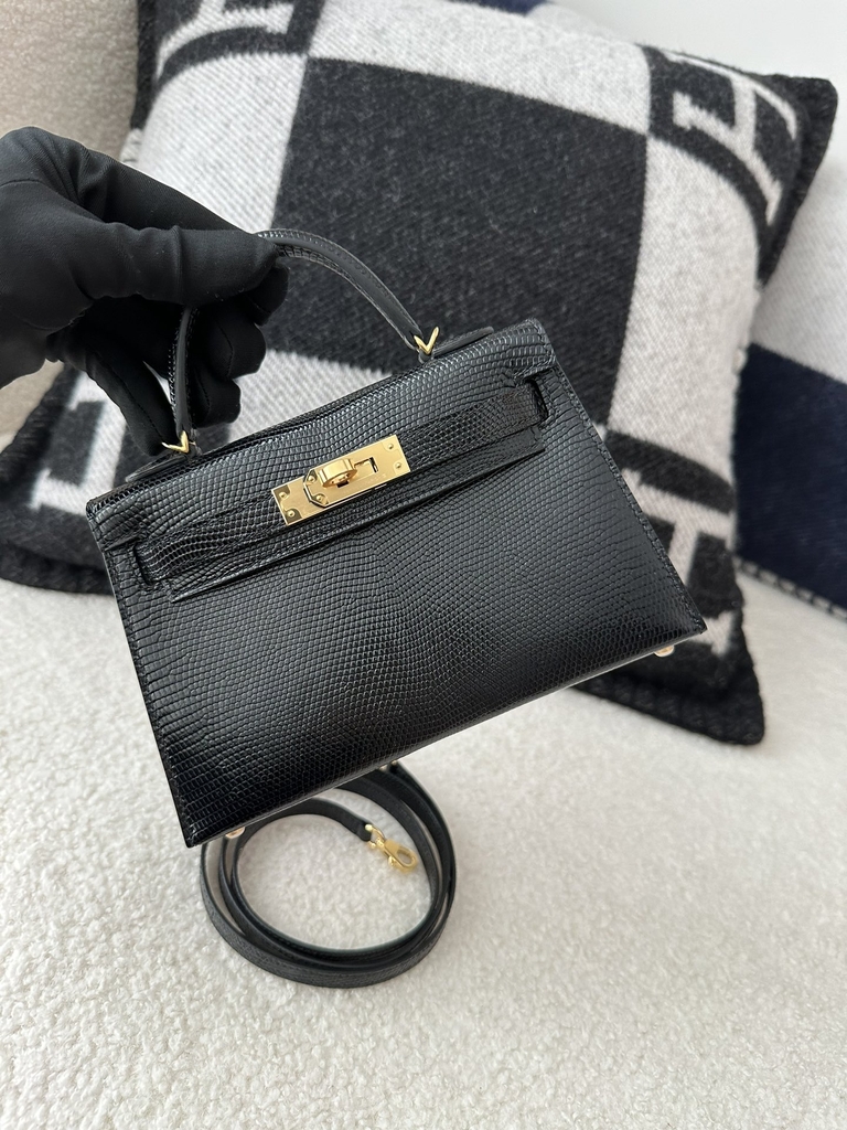 Mini Kelly II, Lizard, Imported Original Luxe Lizard Skin, CC89 Noir (Black) with Gold Hardware.