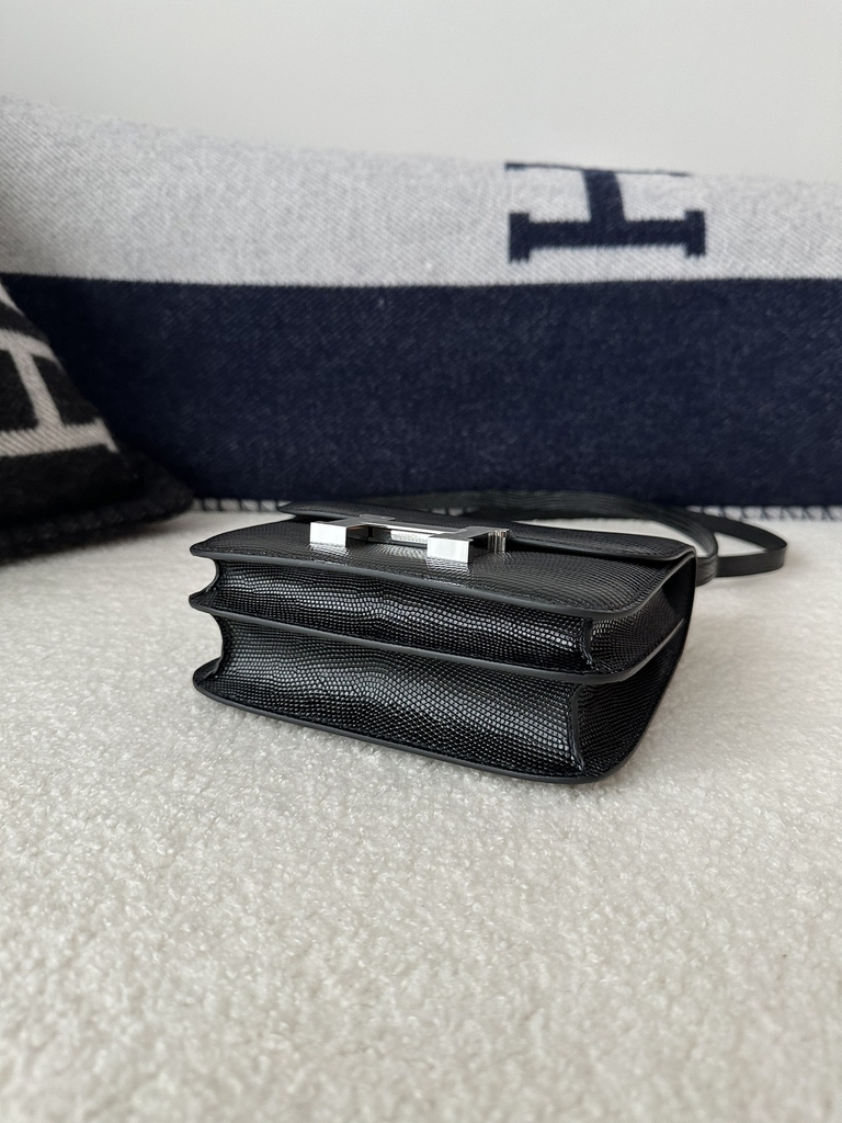 Constance 19cm New Mirror Edition, Imported Lizard Leather, CK89 Noir (Black) with Silver Hardware.