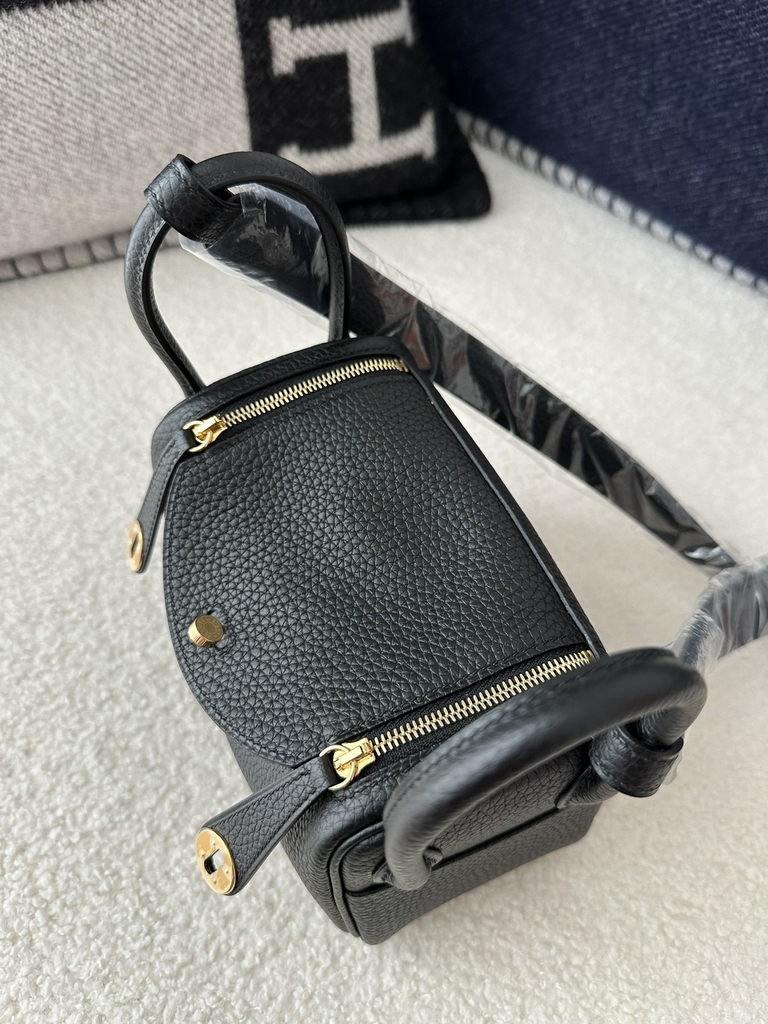 Lindy Mini in Imported Tc Clemence Leather, CC89 Noir (Black) with Gold Hardware.