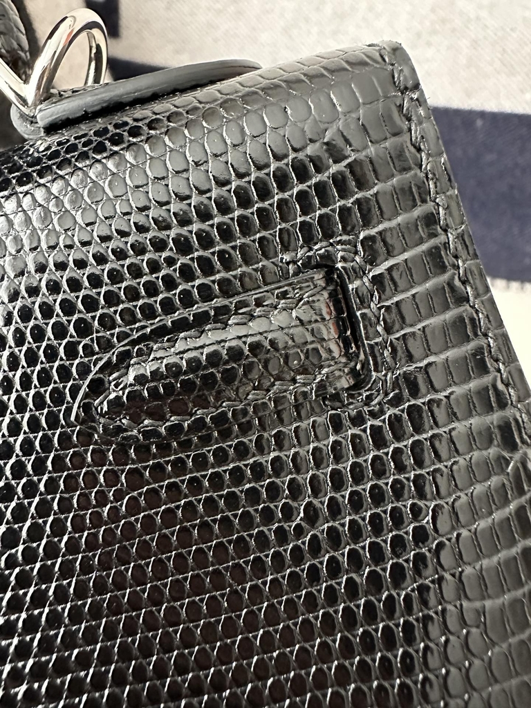 Kelly 25cm in Imported Lizard Skin, CK89 Noir (Black) with Silver Hardware.