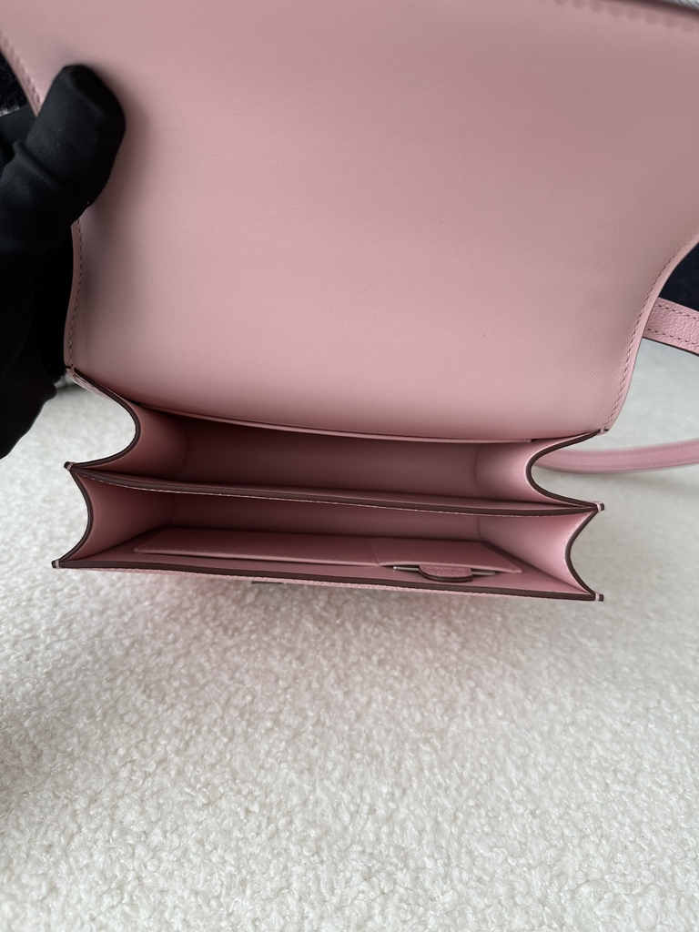 Constance 18cm New Mirror Version in Imported Chevre Goat Leather, 3Q Pink with Silver Hardware