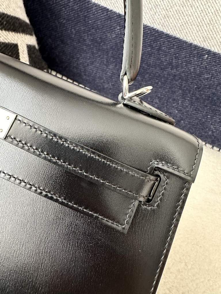 Kelly 25cm in Imported Box Calfskin, CK89 Noir Black with Silver Hardware