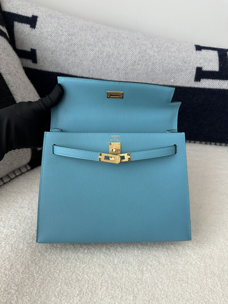 Kelly 25cm in imported Epsom grained leather, P3 Blue du Nord (northern blue) with gold hardware.