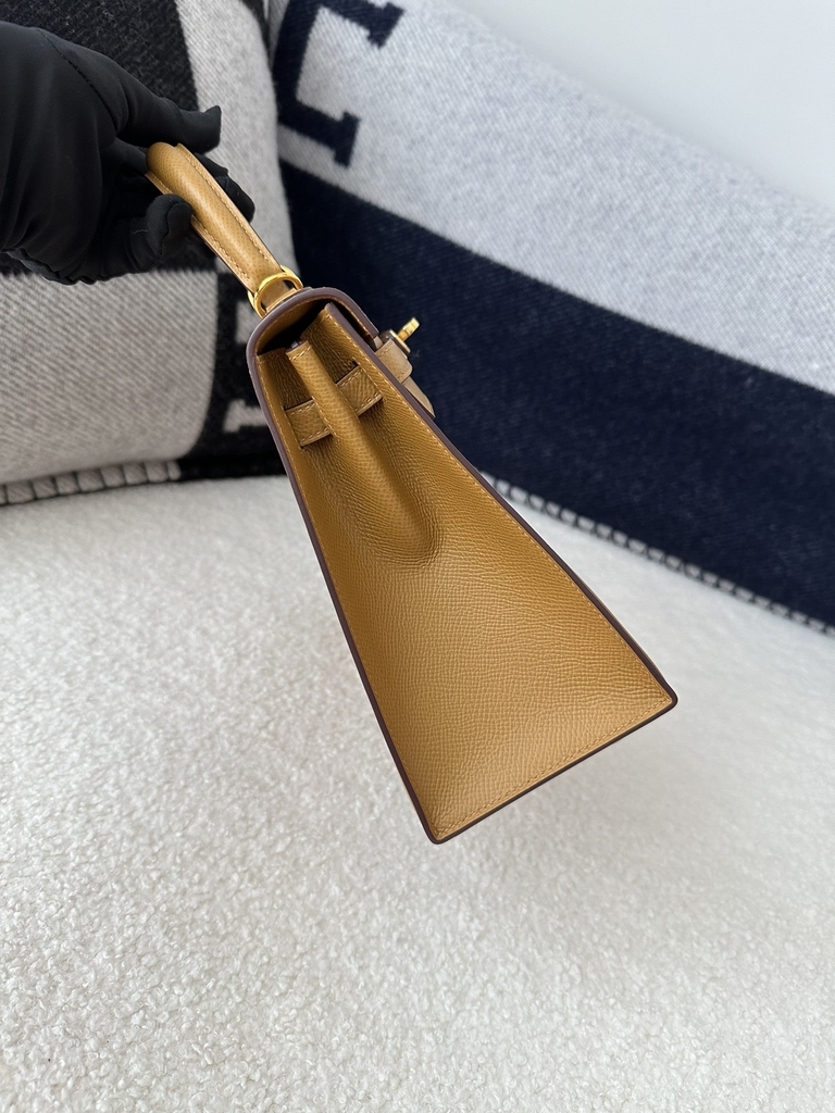 Kelly 25cm in Imported Epsom Grained Leather, 2S Sesame with Gold Hardware