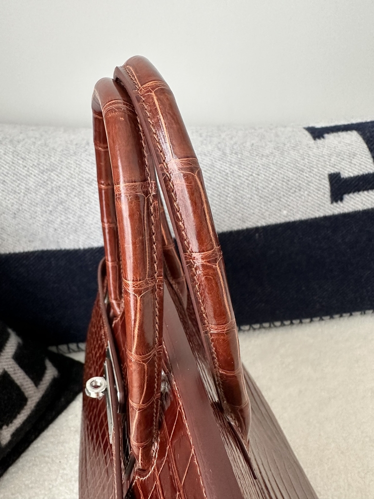 Birkin 35cm in Shiny Porosus Crocodile (top-grade imported HCP-dyed glossy crocodile leather, Nile crocodile with inverted 