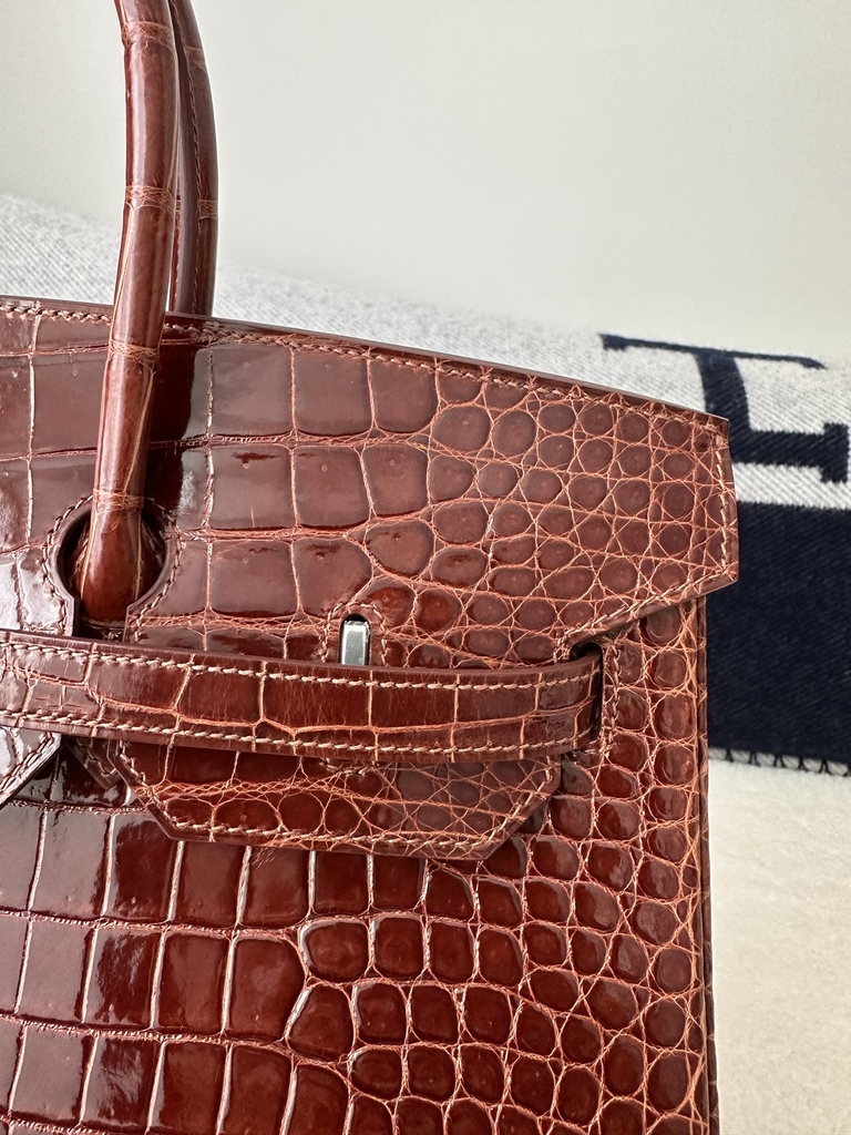Birkin 35cm in Shiny Porosus Crocodile (top-grade imported HCP-dyed glossy crocodile leather, Nile crocodile with inverted 