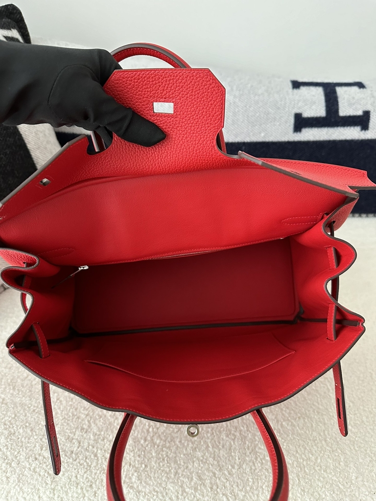 Birkin 35cm in Imported Togo Calfskin Leather, Q5 Rouge Casaque (Flag Red) with Silver Hardware.