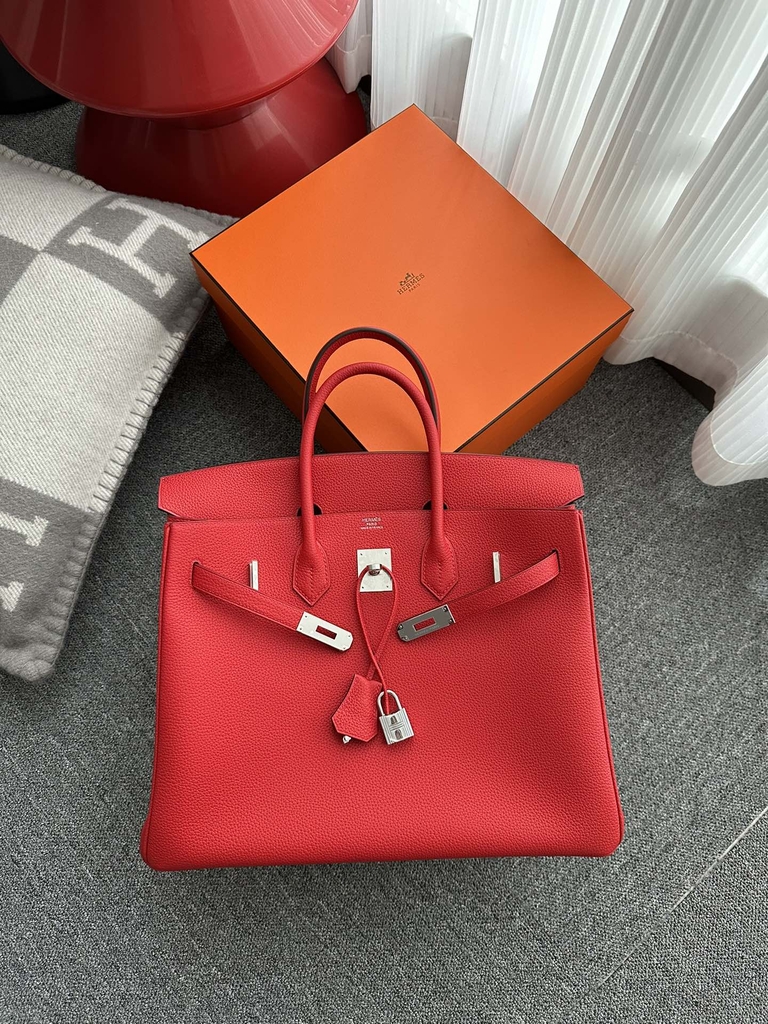 Birkin 35cm in Imported Togo Calfskin Leather, Q5 Rouge Casaque (Flag Red) with Silver Hardware.
