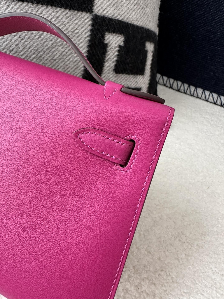 Kelly Pochette 22cm in Imported Swift Calfskin, L3 Rose Purple with Silver Hardware