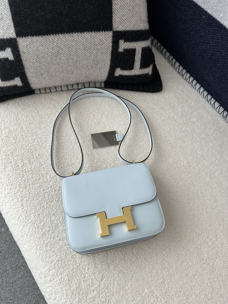 Constance 18cm New Mirror Edition in Imported Epsom Leather, T0 Blue Brume with Gold Hardware