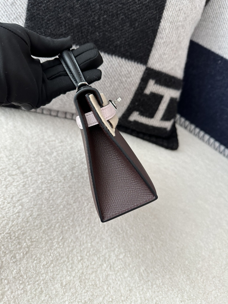 Kelly Mini II in Imported Epsom Leather, 0G Rouge Sellier Saddle Red with 09 Mauve Pale Dreamy Pink and CC89 Noir Black, featuring Silver Hardware