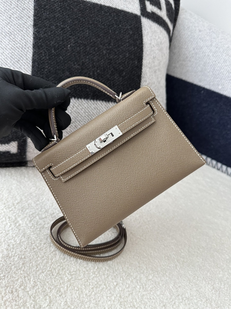 Kelly Mini II in Imported Epsom Leather, CK18 Etoupe Grey with Silver Hardware