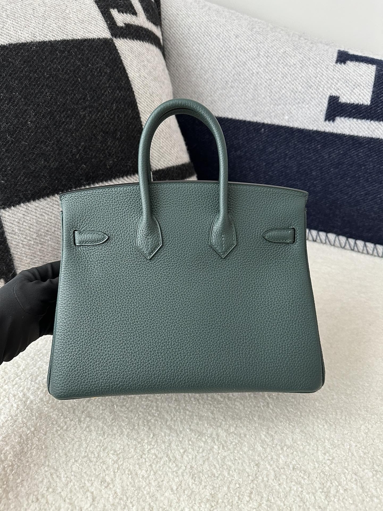 Birkin 25cm in Imported Togo Calfskin, 6O Vert Cypres Pine Green with Gold Hardware.