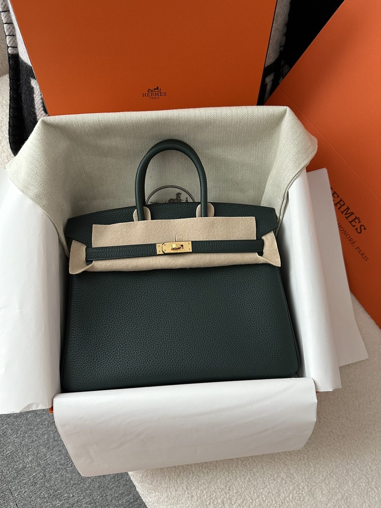 Birkin 25cm in Imported Togo Calfskin, 6O Vert Cypres Pine Green with Gold Hardware.