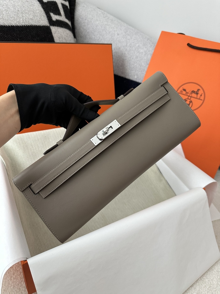 Kelly Cut 31cm in Swift Leather, M8 Gris Asphalte Asphalt Grey with Silver Hardware.