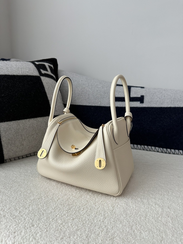 Lindy 26cm in Imported Togo Clemence Leather, I2 Nata Cream White with Gold Hardware.