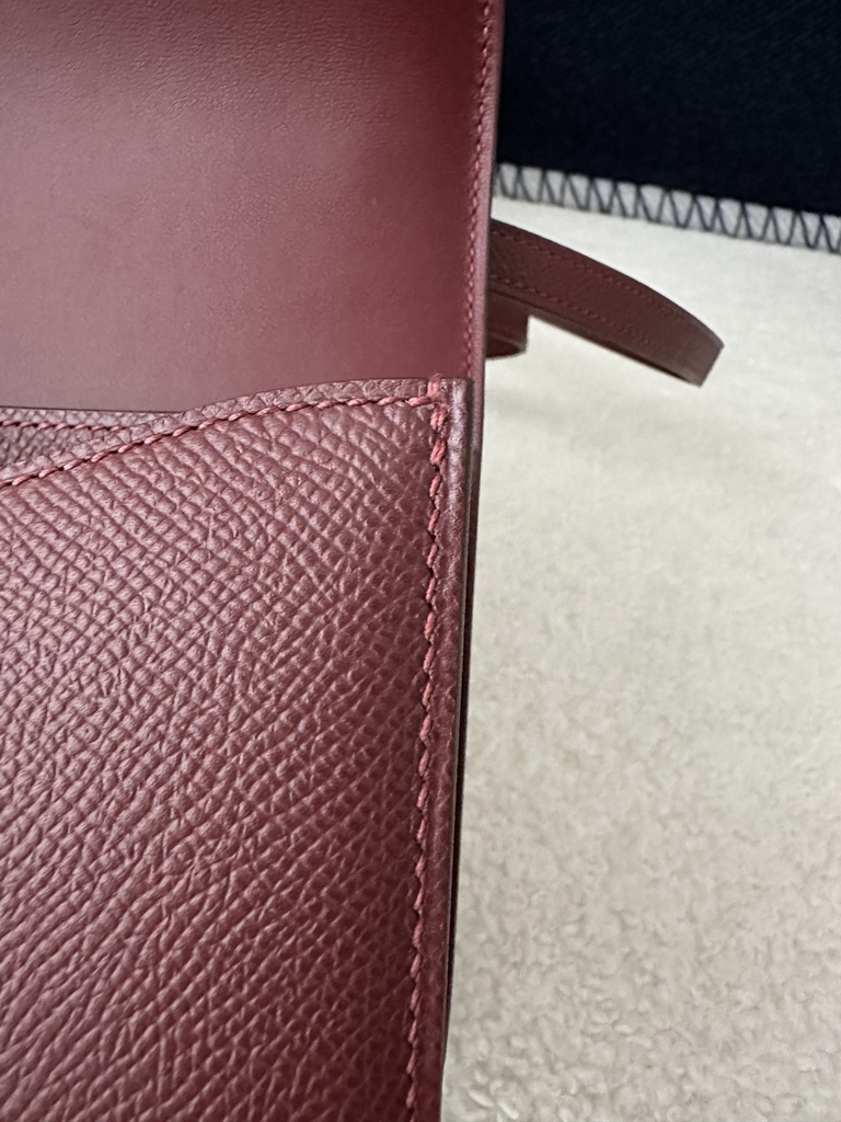 Constance 18cm Classic in Imported Epsom Leather with Grain, CK55 Rouge H with Gold Hardware