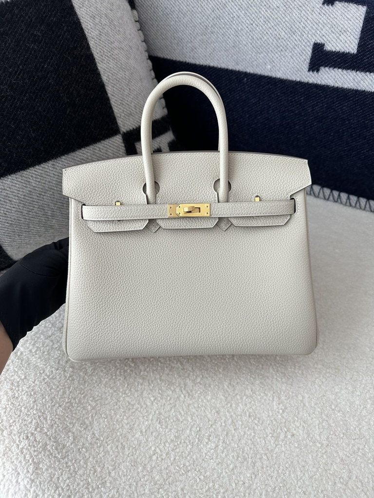 Birkin 25cm in Imported Togo Calfskin, CC10 Carie Milkshake White with Gold Hardware