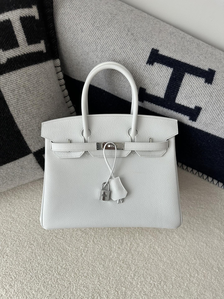 Birkin 30cm in Imported Togo Calfskin, 01 Blank Pure White with Silver Hardware