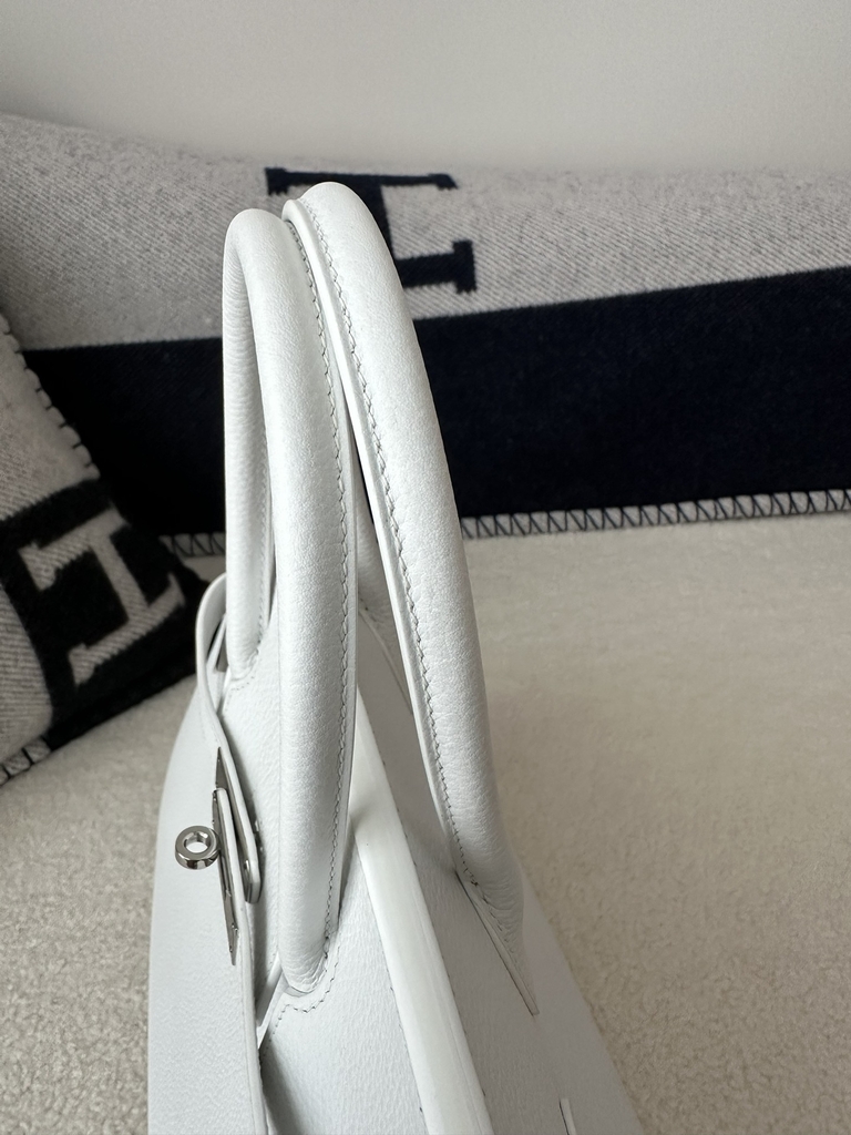 Birkin 30cm in Imported Togo Calfskin, 01 Blank Pure White with Silver Hardware