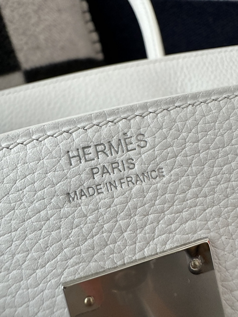 Birkin 30cm in Imported Togo Calfskin, 01 Blank Pure White with Silver Hardware