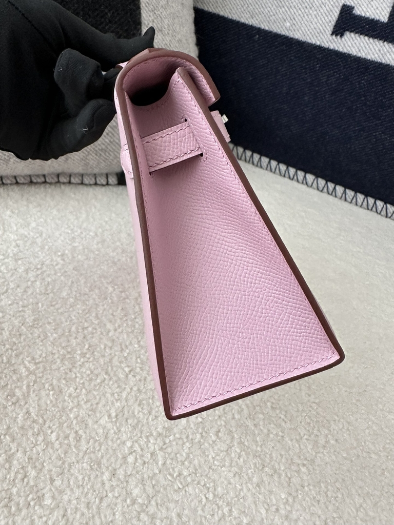 Kelly Pochette 22cm in Imported Epsom Leather, X9 Mauve Sylvestre with Silver Hardware