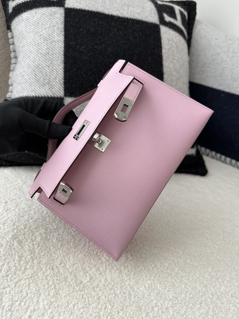 Kelly Pochette 22cm in Imported Epsom Leather, X9 Mauve Sylvestre with Silver Hardware