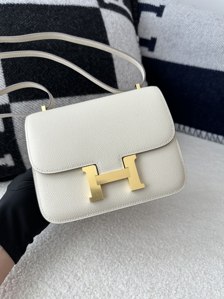 Constance 18cm New Mirror Edition in Imported Epsom Leather, CC10 Carie Milkshake White with Gold Hardware