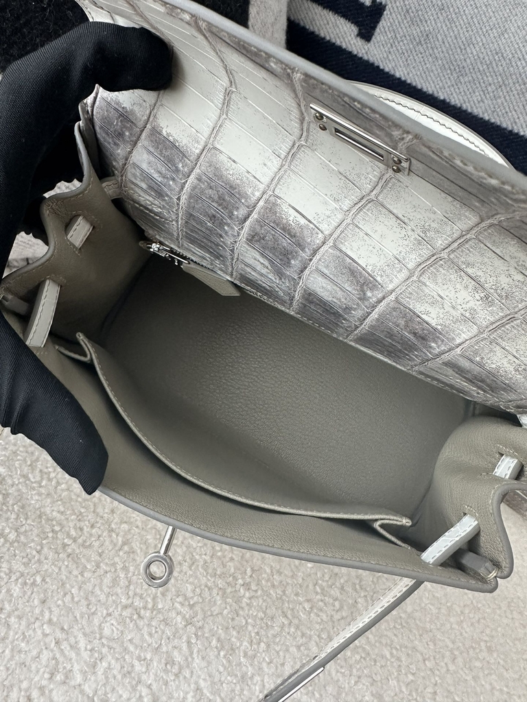 Kelly 25cm in HCP Water-Dyed Matte Himalaya Crocodile with Imported Crocodile Leather, 01 Himalaya with Silver Hardware