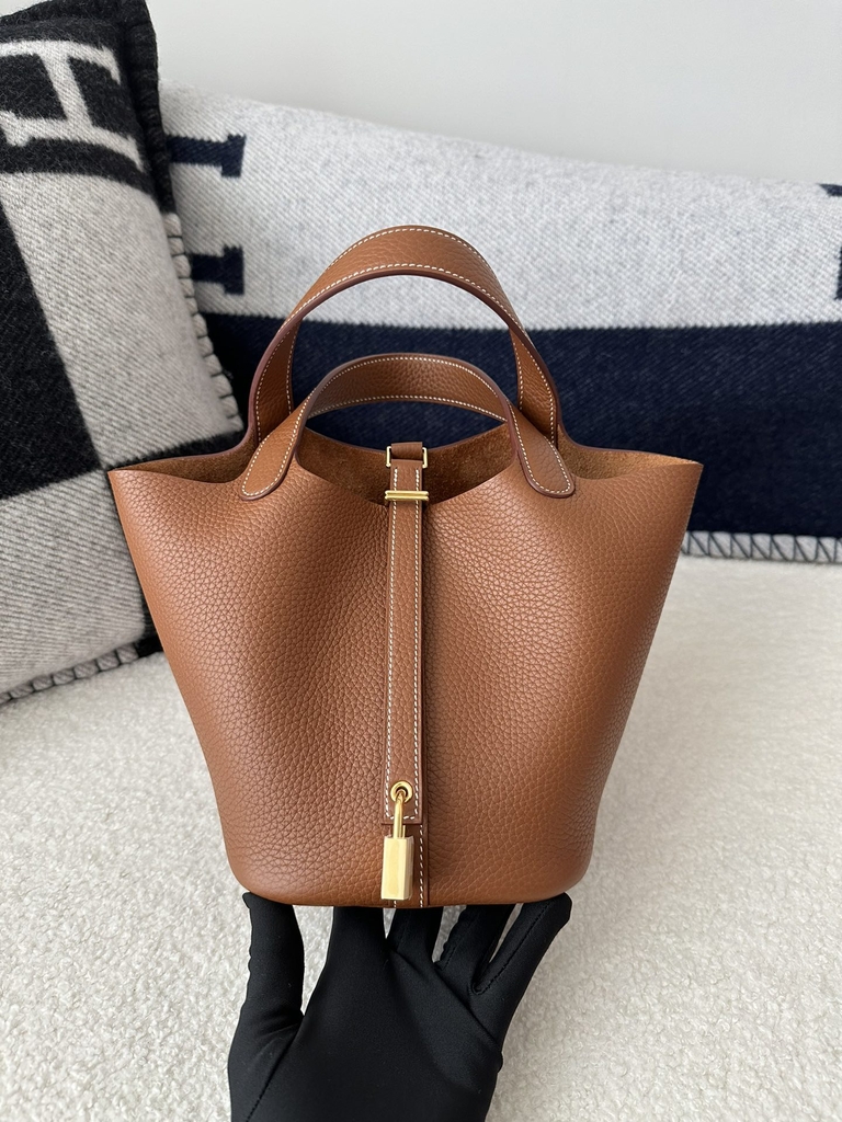 Picotin Lock 18cm in Imported Clemence Leather, CC37 Gold with Gold Hardware
