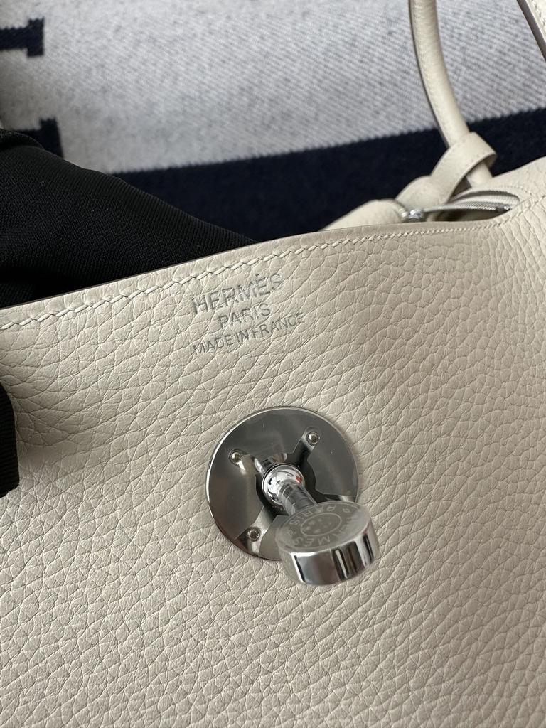 Lindy 30cm in Imported TC Clemence Leather, CK10 Carie Milkshake White with Silver Hardware