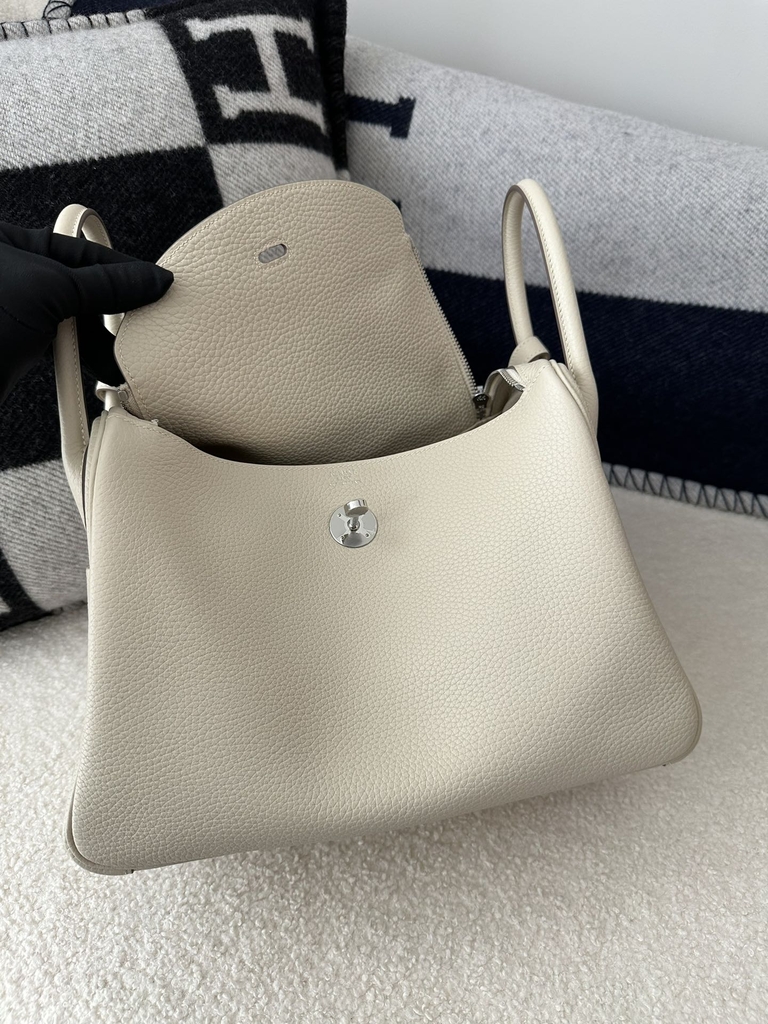 Lindy 30cm in Imported TC Clemence Leather, CK10 Carie Milkshake White with Silver Hardware