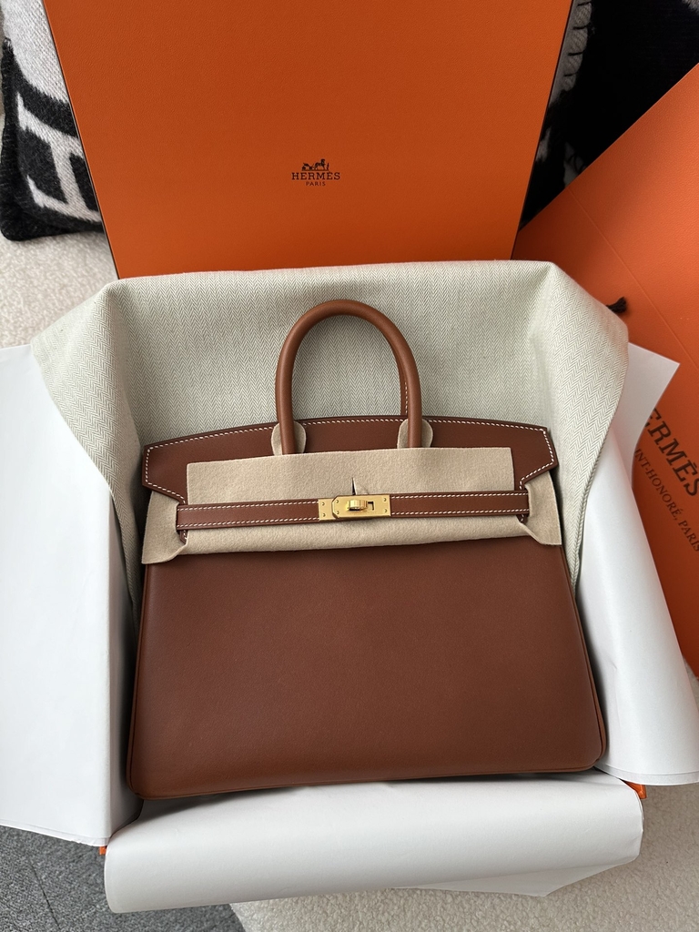 Birkin 25cm in Imported Barenia Natural Saddle Leather, CC34 Fawn Brown with Gold Hardware