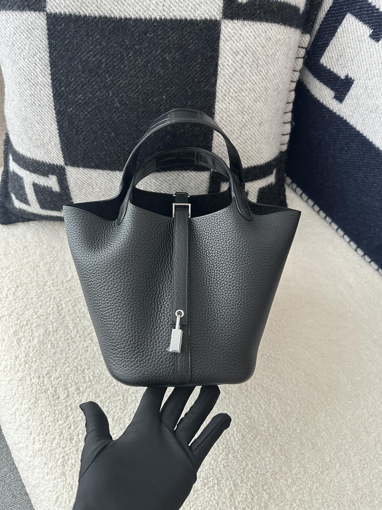 Picotin Lock 18cm Touch in Imported Clemence Leather with Matte Alligator Crocodile, CK89 Noir Black with Silver Hardware