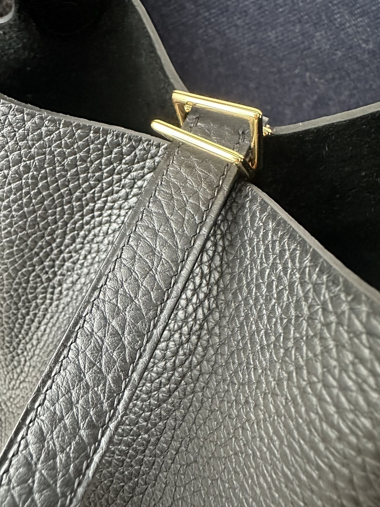 Picotin Lock 18cm Touch in Imported Clemence Leather with Matte Alligator Crocodile, CC89 Noir Black with Gold Hardware