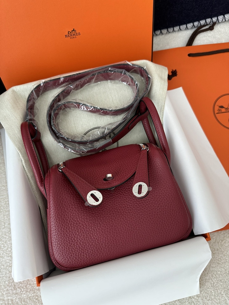 Lindy Mini in Imported TC Clemence Leather, K1 Rouge Grenade Pomegranate Red with Gold Hardware