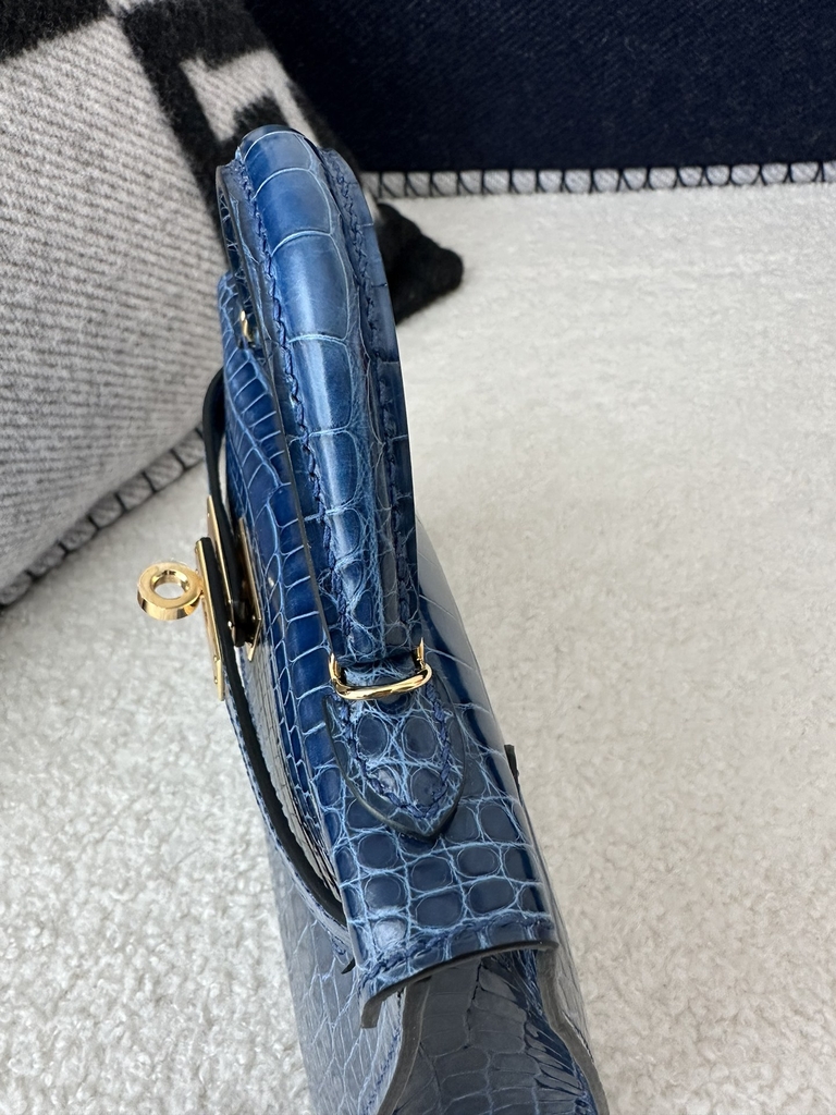 Kelly Mini II Second Generation in Imported HCP Water-Dyed Shiny Alligator Crocodile, CC73 Bleu Sapphire with Gold Hardware