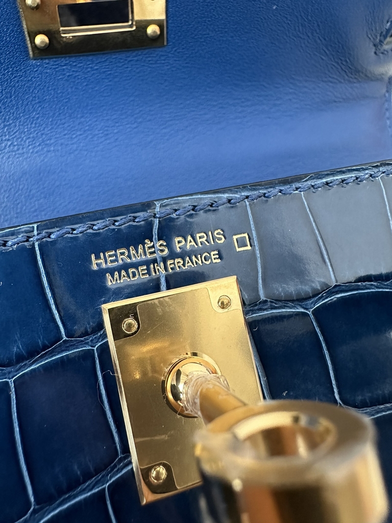Kelly Mini II Second Generation in Imported HCP Water-Dyed Shiny Alligator Crocodile, CC73 Bleu Sapphire with Gold Hardware