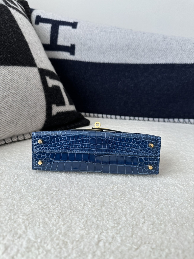 Kelly Mini II Second Generation in Imported HCP Water-Dyed Shiny Alligator Crocodile, CC73 Bleu Sapphire with Gold Hardware
