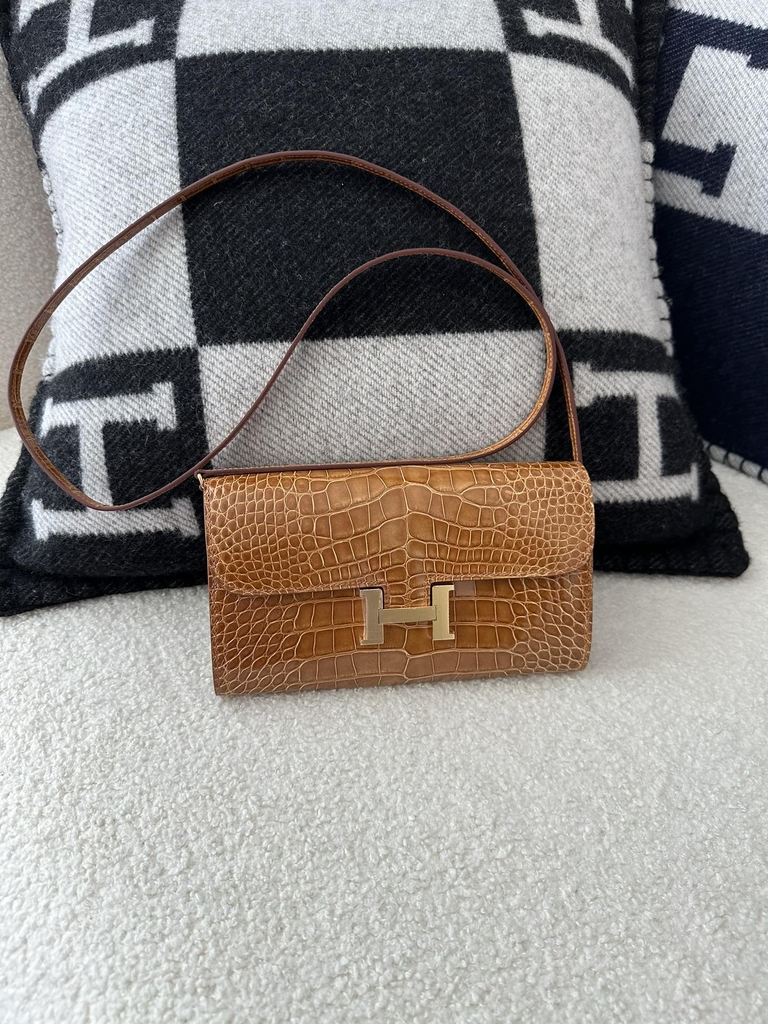 Constance To Go Crossbody Wallet in Imported HCP Water-Dyed Shiny Alligator Crocodile, CC24 Tabac Camel with Gold Hardware