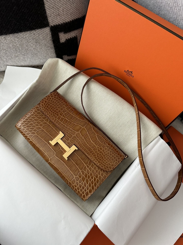 Constance To Go Crossbody Wallet in Imported HCP Water-Dyed Shiny Alligator Crocodile, CC24 Tabac Camel with Gold Hardware