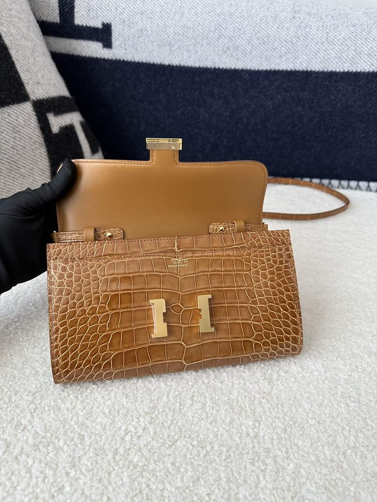 Constance To Go Crossbody Wallet in Imported HCP Water-Dyed Shiny Alligator Crocodile, CC24 Tabac Camel with Gold Hardware