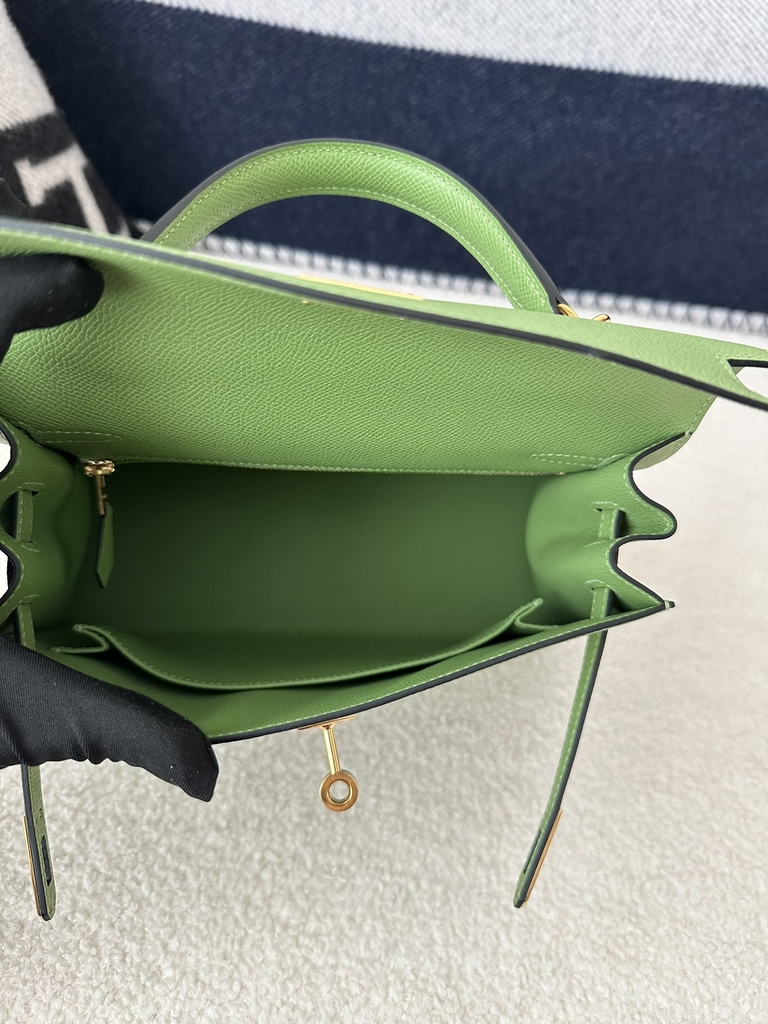 Kelly 25cm in Imported Epsom Leather, 3I Vert Criquet Avocado Green with Gold Hardware