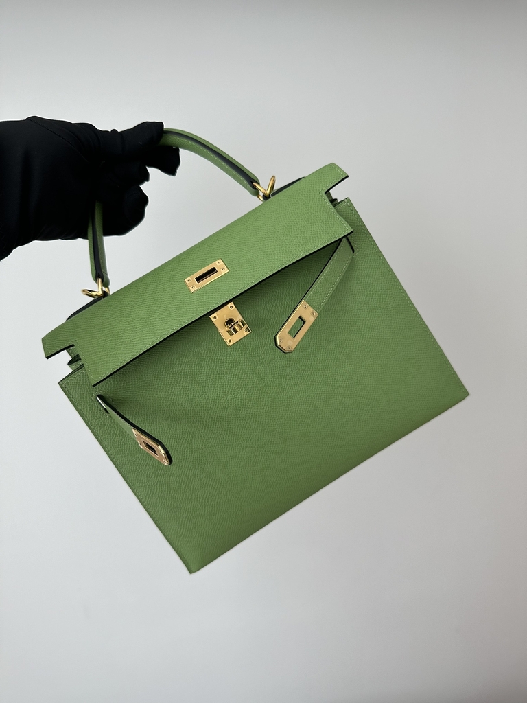 Kelly 25cm in Imported Epsom Leather, 3I Vert Criquet Avocado Green with Gold Hardware