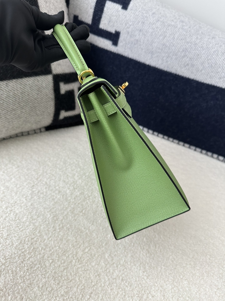 Kelly 25cm in Imported Epsom Leather, 3I Vert Criquet Avocado Green with Gold Hardware